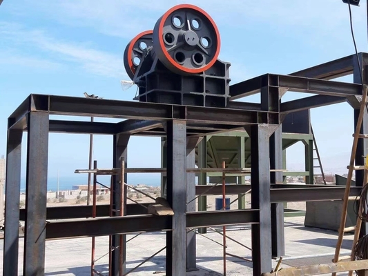 55-75kw Puissance moteur PE600*900 concasseur pour le concassage du calcaire/granite/pierre fluviale/basalte