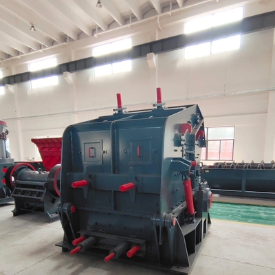 1 an service après-vente Concurrentiel PF1315 concasseur d'impact pour carrière minière à vendre