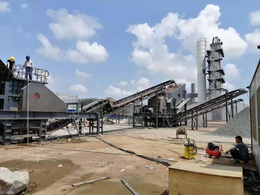 Facile d'entretien broyeur à mâchoires en PE pour le minerai de calcaire broyeur fini Taille/Um 150-300mm