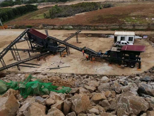 Facile d'entretien broyeur à mâchoires en PE pour le minerai de calcaire broyeur fini Taille/Um 150-300mm