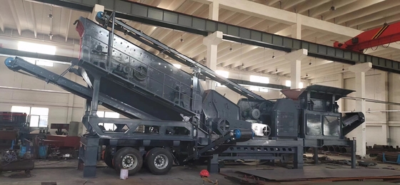 Machine de concassage à impact de granit mobile 100 T/H Demande personnalisée
