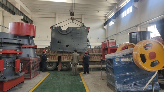 Usine de concassage de mâchoires de minerai d'or et de roche PE pour les frais d'expédition et les délais de livraison estimés