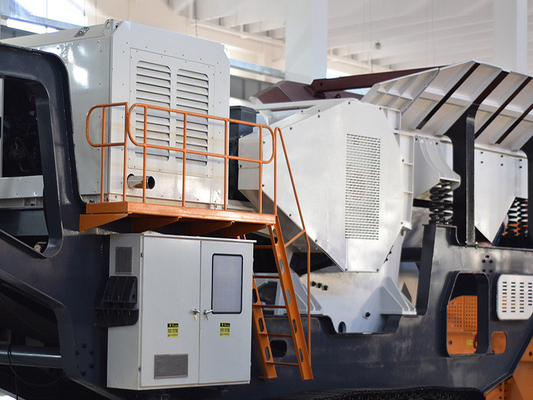 Conception d'une usine mobile de concassage par choc de minerai montée sur piste de sable