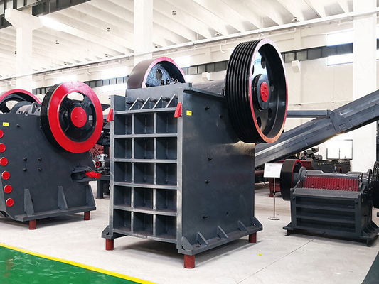 150 tph ligne de production de pierre machine de concassage de mâchoires pour les matériaux de calcaire