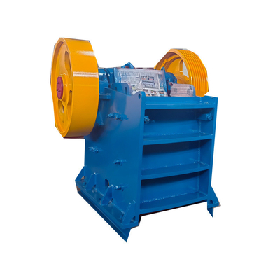 180-220kw Puissance du moteur PE1200*1500 Petit concasseur de pierre mobile pour les solutions de concassage