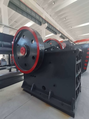 Crusher à mâchoires faciles avec écran 55kw puissance du moteur