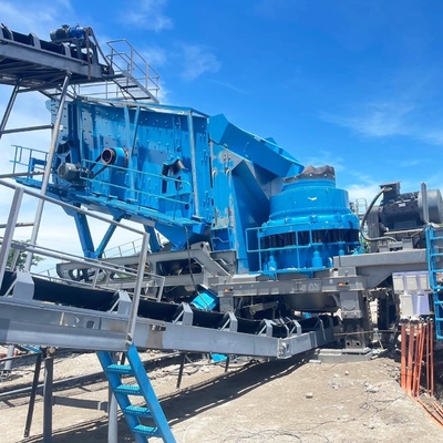 Machine de concassage à cône à impact de mâchoire mobile pour les agrégats Minerai de pierre YD1349E912 dans 1