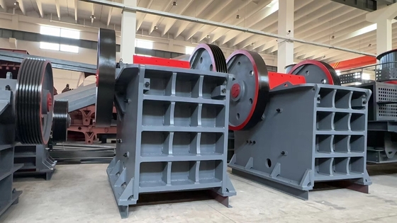 Fabricants de gros broyeurs à mâchoires de minerai avec installation sous direction technique