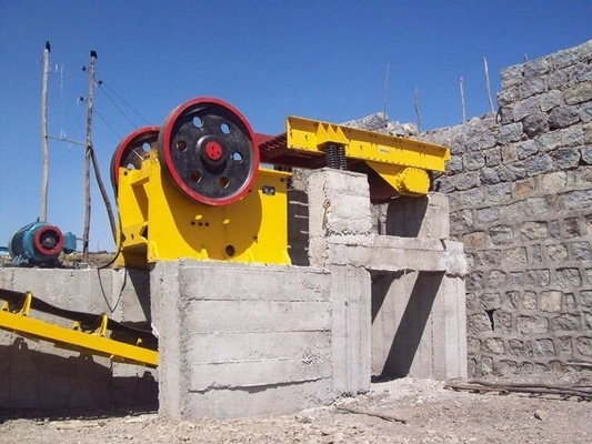 55-75kw Puissance moteur PE600*900 concasseur pour le concassage du calcaire/granite/pierre fluviale/basalte
