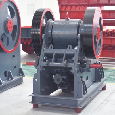 Crusher à mâchoires de 90 à 180 tonnes par heure de capacité pour la technologie avancée