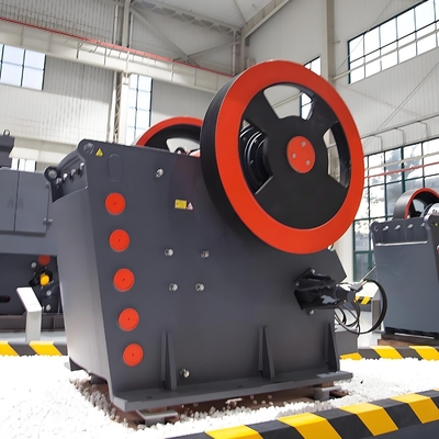 La machine de concassage de pierre de carrière est utilisée pour le concassage des mâchoires.