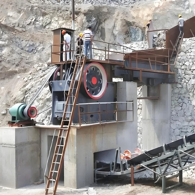 Station de concassage de mâchoires de type combiné pour la pierre calcaire, le béton et le granit de basalte