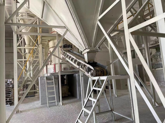 1-25tph Capacité de la machine de meulage de Raymond pour les besoins des clients