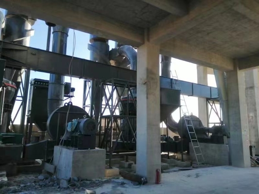 1-25tph Capacité de la machine de meulage de Raymond pour les besoins des clients