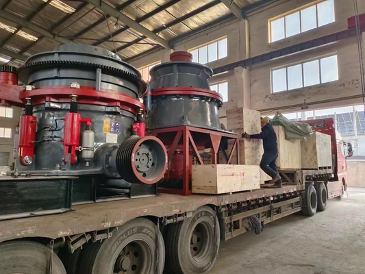 30-280kw de puissance du moteur personnalisation du broyeur à cône à ressort pour le minerai fragile de dureté moyenne