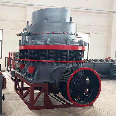 Crusher à cône à ressort de minerai de 60 à 300 tonnes par heure avec moteur à courant alternatif