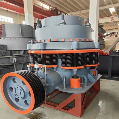 Installation sous direction technique broyeur à cône à ressort de minerai avec convoyeur à courroie