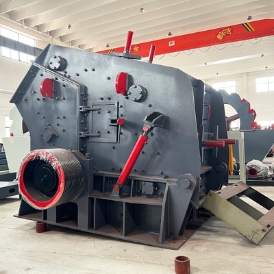 PF1315 concasseur d'impact avec demande personnalisée et taille d'entrée 300-700 mm
