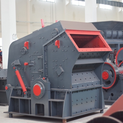 La taille de sortie 5-40 mm PF1010 Machine de concassage par choc pour concassage de minerai/pierre compétitif