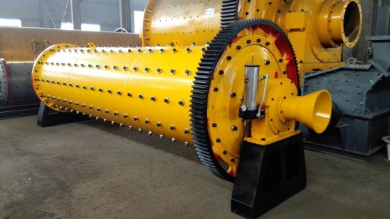 Moulin à billes largement utilisé pour les matériaux en fer