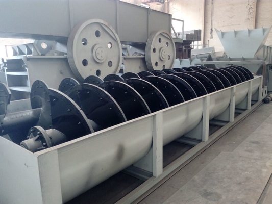 Machine à laver le sable en spirale avec une capacité T/H de 100 à 350 tph avec une puissance moteur de 11 à 18,5 kW