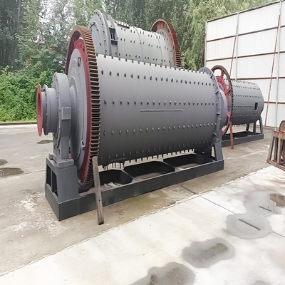 Moulin à billes de mine avec une capacité de 0,8-260 tonnes par heure et ingénieur d'installation d'essai affecté